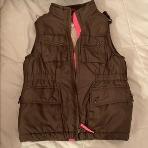 Kaki vest